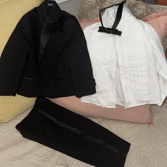 2T náutica Tuxedo like new 4pc - Picture 4 of 5